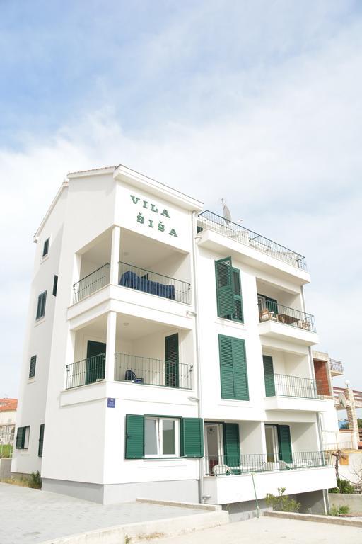 Beachfront Apartments Villa Sisa プリモシュテン エクステリア 写真